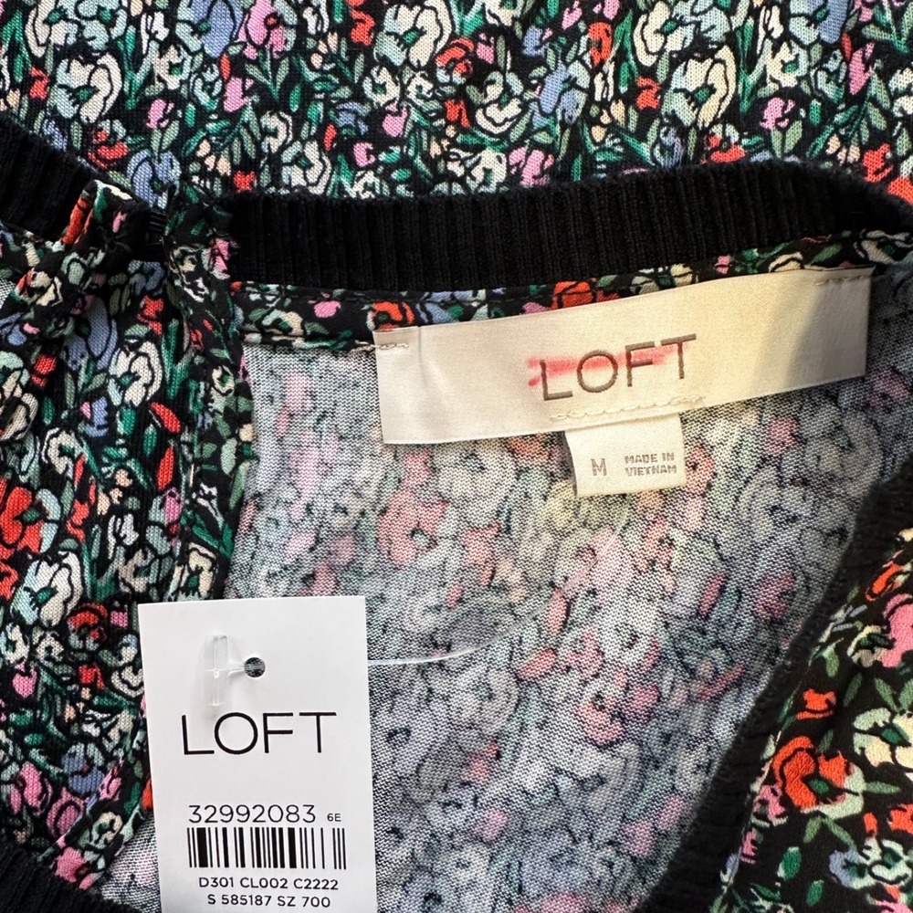 LOFT Sleeveless Black Multicolor Floral Lightweight Tank NWT Medium - Picture 6 of 9